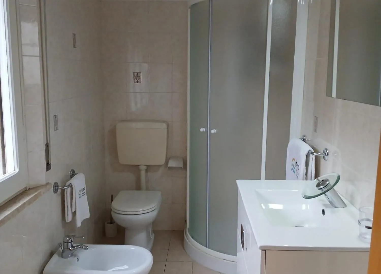 Cv008 - Cervia, Trilocale Ristrutturato Con Aria Condizionata Sul Lungomare Apartman Cervia