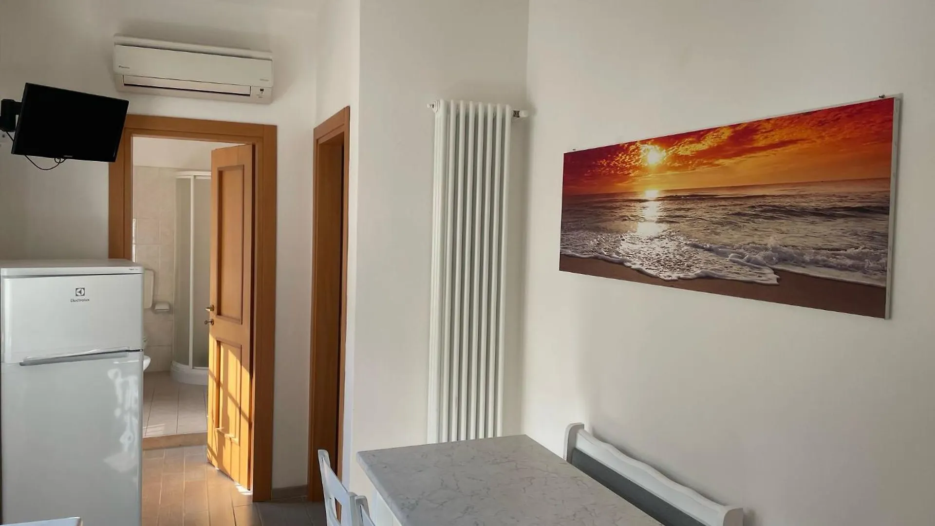 Apartman Cv008 - Cervia, Trilocale Ristrutturato Con Aria Condizionata Sul Lungomare